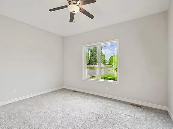 1301 NE Country Ln — Photo 24