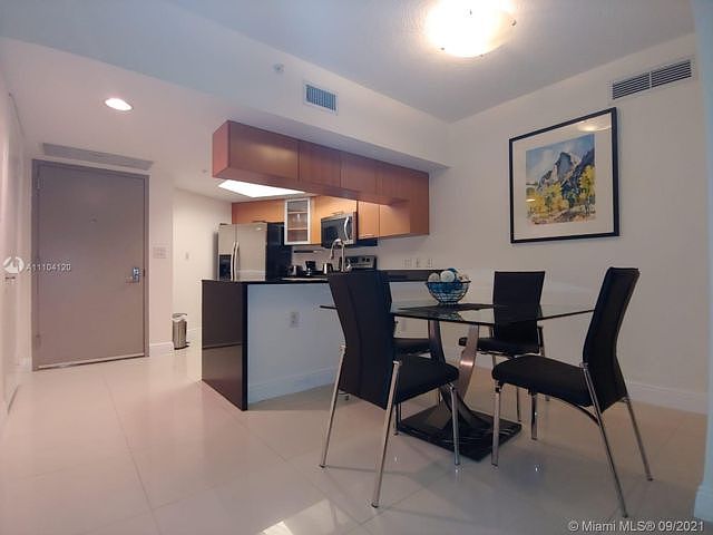1st image of 1750 N Bayshore Dr APT 3514