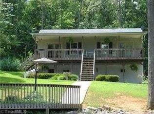 290 Ashby Ln, Lexington, NC 27292
