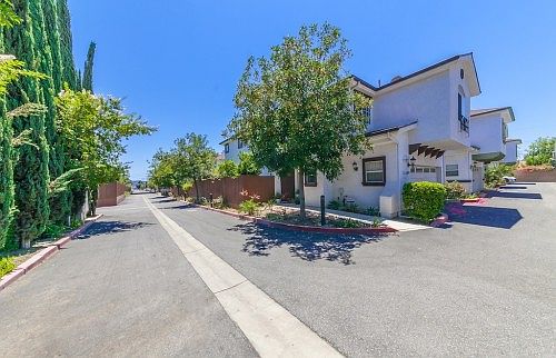 5th image of 6904 Vantage Ave Unit 109