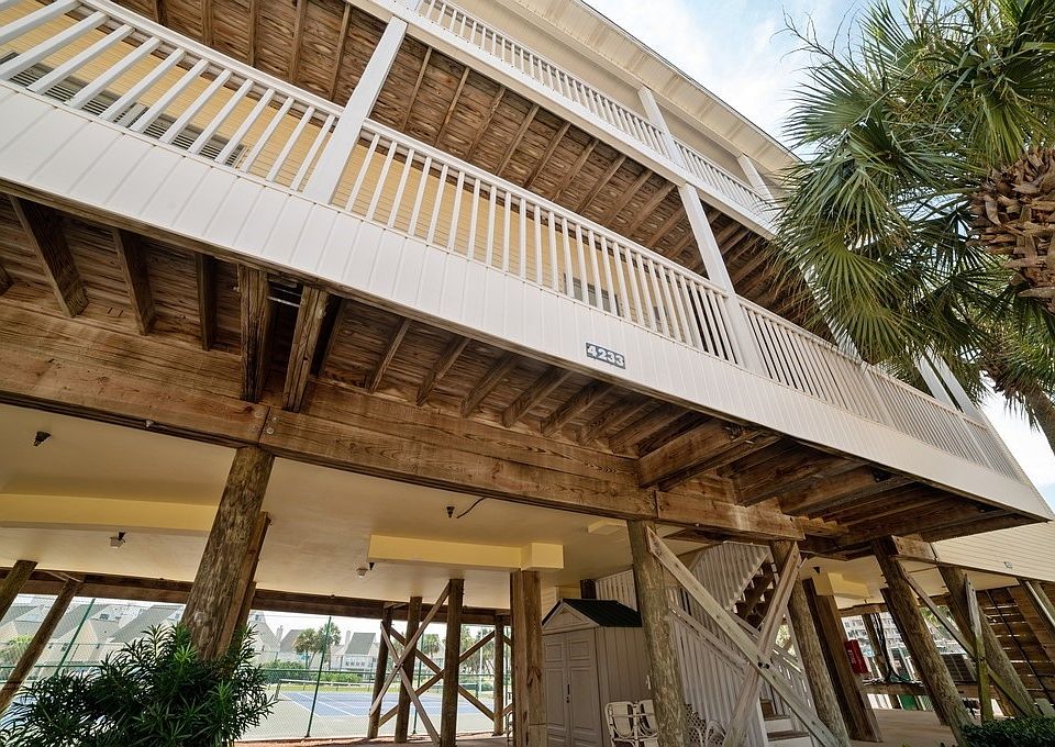 1st image of 775 Gulf Shore Dr Unit 4233