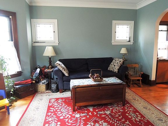 3rd image of 1427 Elgin Ave
