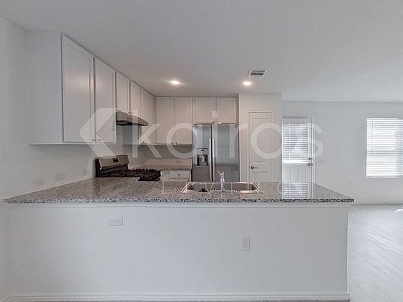 5th image of 4514 Emma Way
