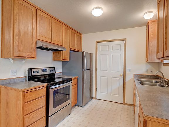 3rd image of 1233 NW Elwha St #1