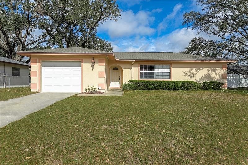 1st image of 7439 Houston Ct E