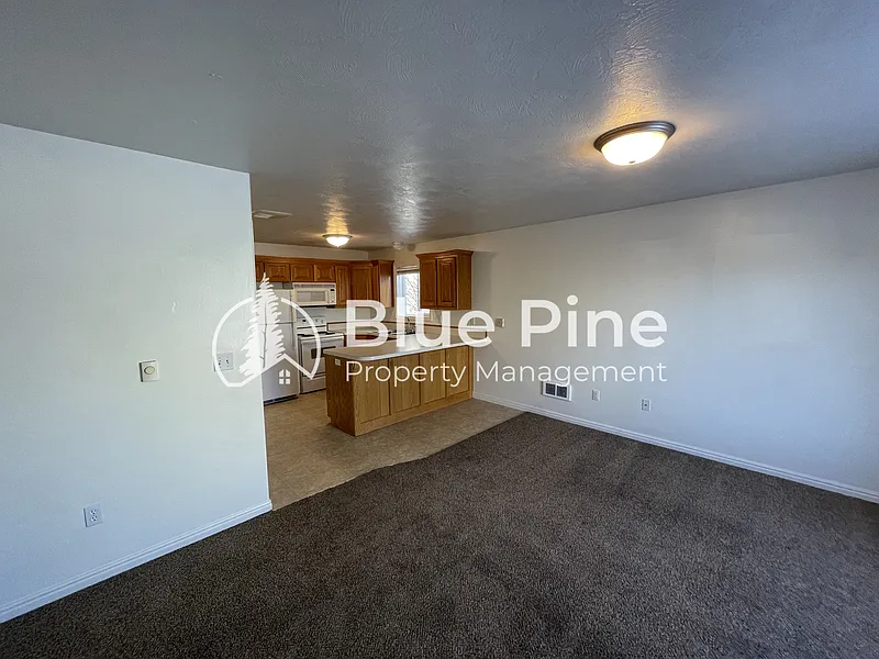 Building Photo - 3134 E Chasewood Dr #1