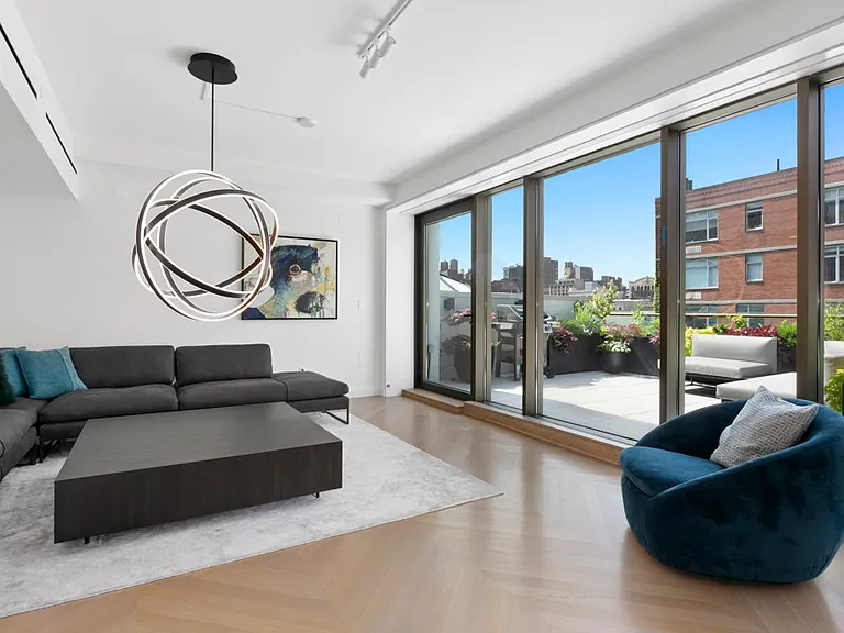 117 W 21st St #PHA — Photo 6