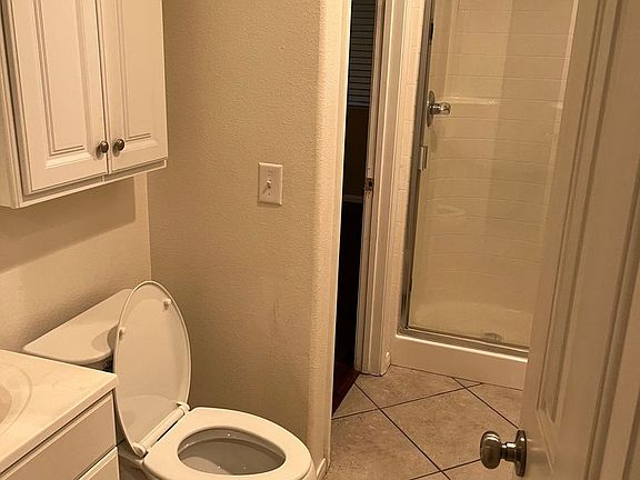5th image of 5672 Woods Crossing St