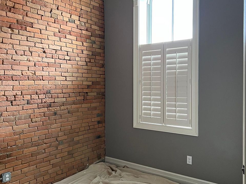 1st image of 108 E Maumee St #301