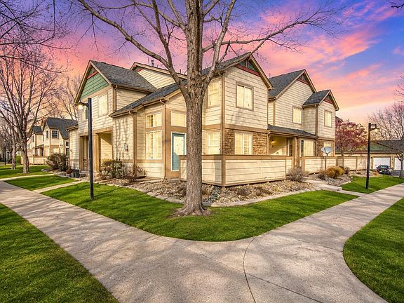 5th image of 5551 Cornerstone Dr #B8