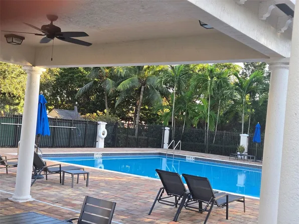 3684 NW 29th Ct, Lauderdale Lakes, FL 33311