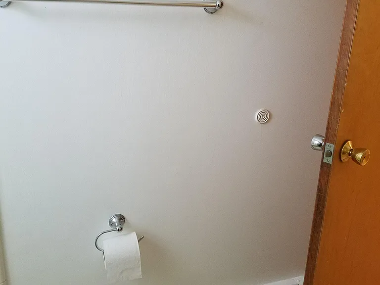 521 N Hagadorn Rd — Photo 23