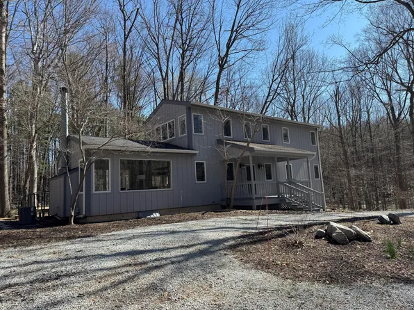 39 Camp Madron Rd, Buchanan, MI 49107