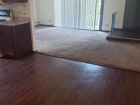 3rd image of 15710 Lake Dr