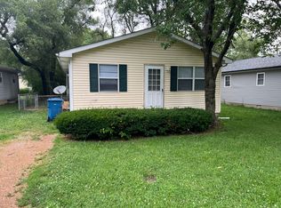 2626 E 72nd St, Indianapolis, IN 46240