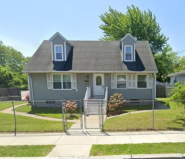 1st image of 221 Prairie Robinson Street Ave