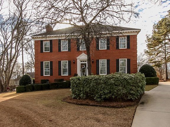 2nd image of 606 Birkdale Ct