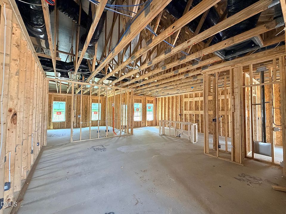 2nd image of 101 Crossvine St #9