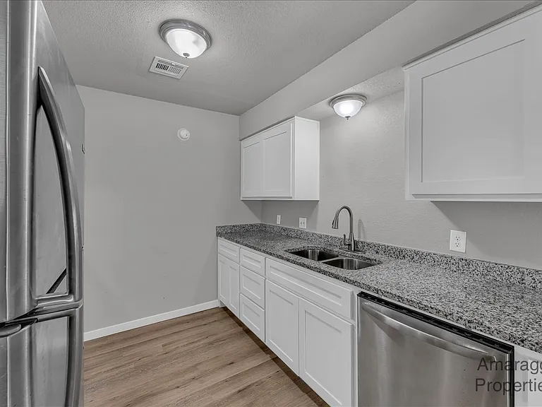 1012 N Turtle Creek Dr — Photo 8
