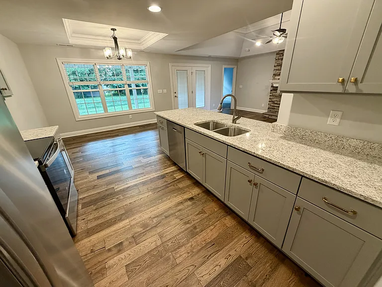 114 Lala Ln — Photo 11