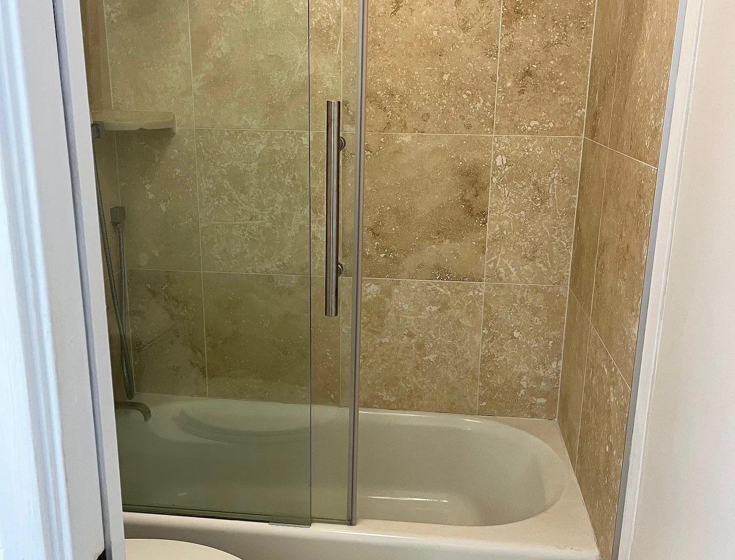 2 bed, 935 sqft, $3,600 — Photo 4