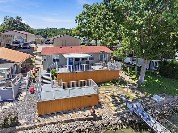 3rd image of 2202 Spring Cove Rd