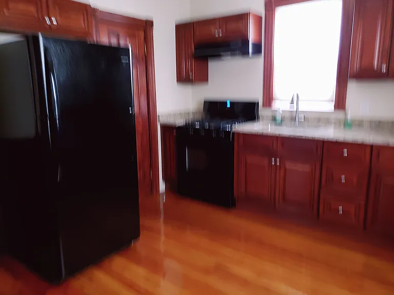 240 Alabama Ave #2 — Photo 6