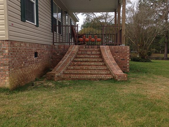 3rd image of 18 Vinson Dr