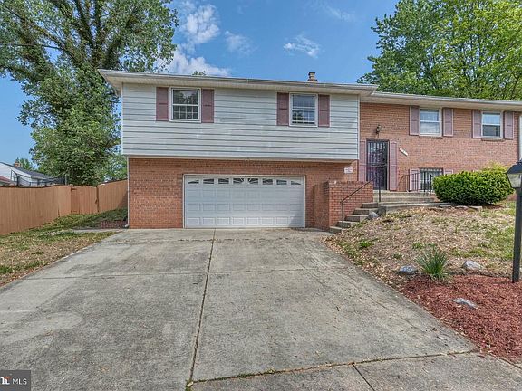 2nd image of 4 Thurston Dr