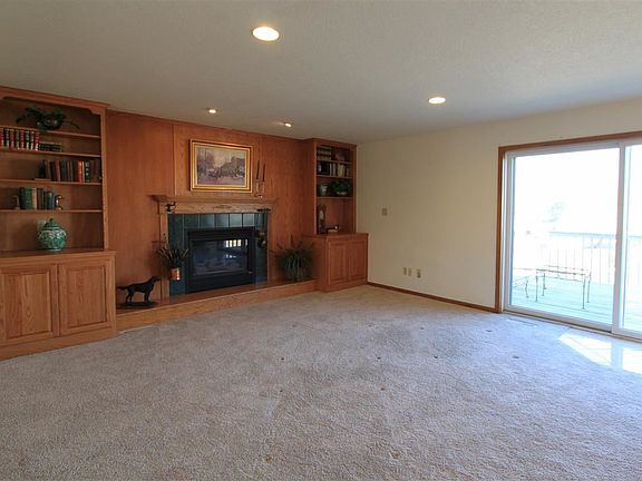 5th image of 4107 Briarwood Dr