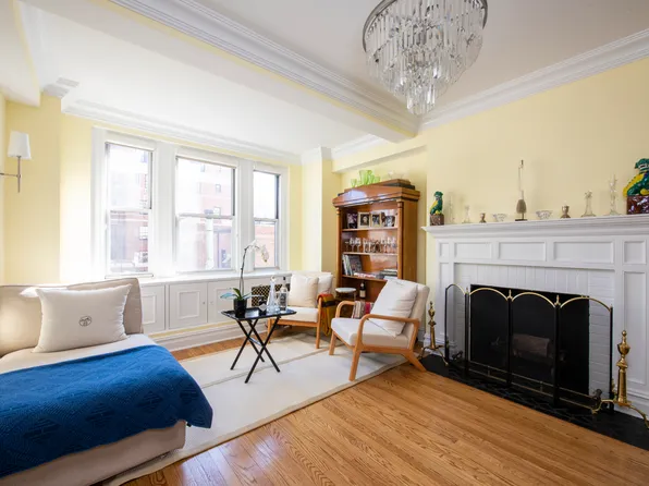 315 East 68th Street image 1 of 5