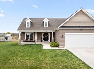 290 Recife Ct, Martinsburg, WV 25403