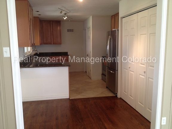 4th image of 3295 S Birch St
