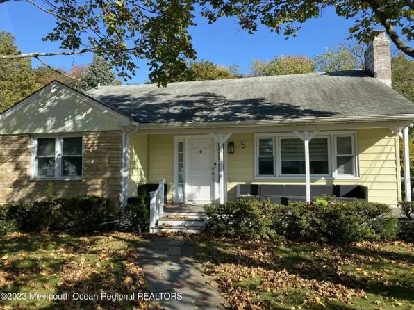 5 Nolan Dr, West Long Branch, NJ 07764