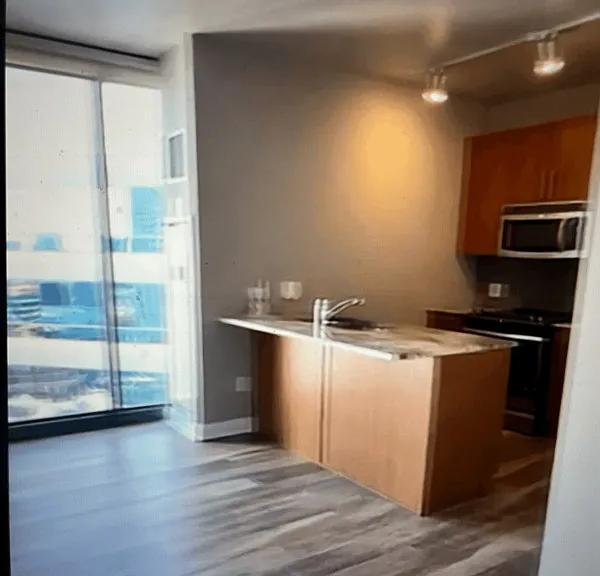 11 W Grand Ave — Photo 2