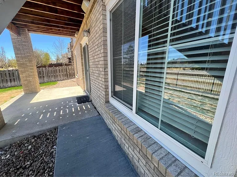 6250 S Newbern Way — Photo 8