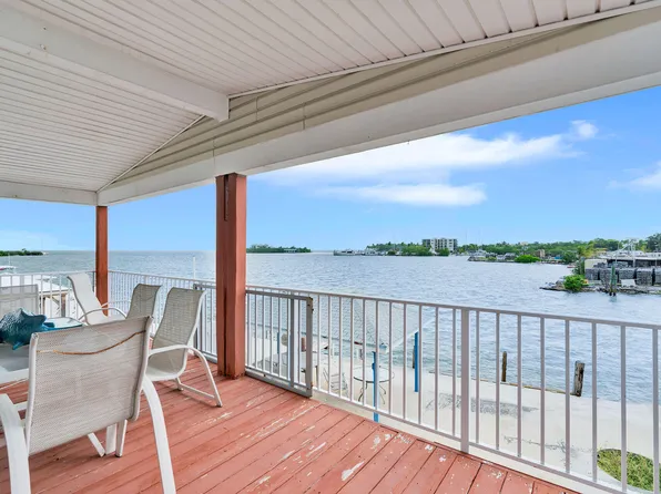 310 12th St, Marathon, FL 33050