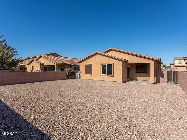 12073 W Hailey Ln — Photo 24
