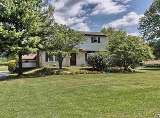 1405 Old Quaker Rd, Etters, PA 17319