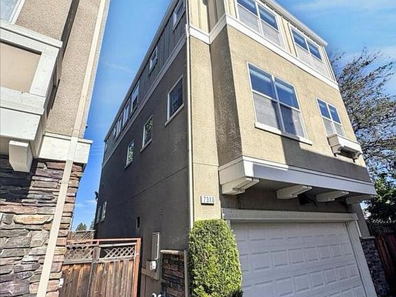 2nd image of 7316 Rainbow Dr