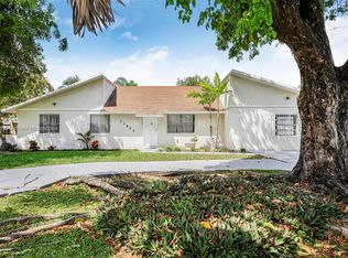 12955 SW 186th Ter, Miami, FL 33177