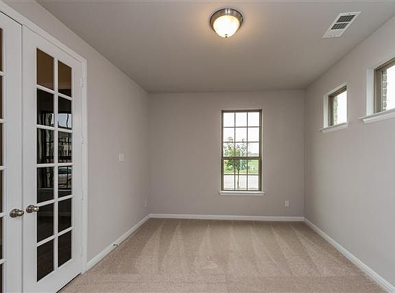 5th image of 1204 Blue Lake Blvd