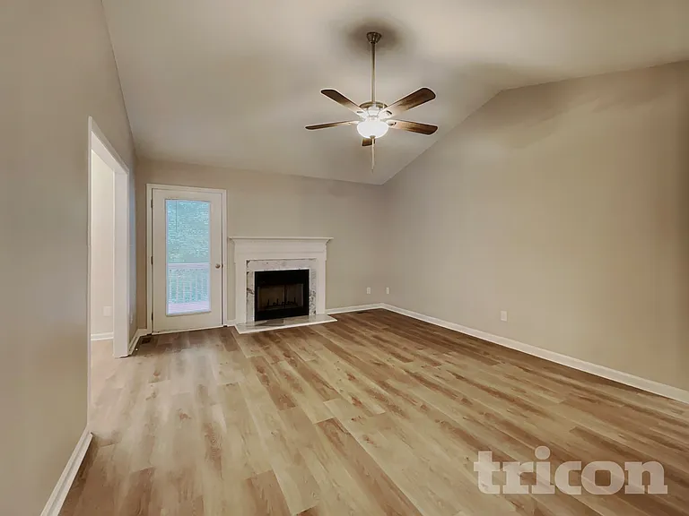 120 Villavista Trce — Photo 2