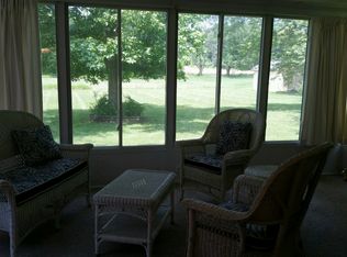 1101 N Main St, Dix, IL 62830