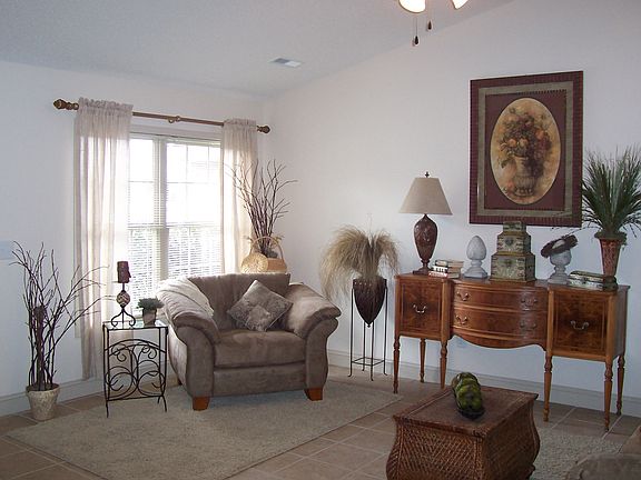 Model Living Room