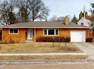 1822 Glendale Rd, Iowa City, IA 52245