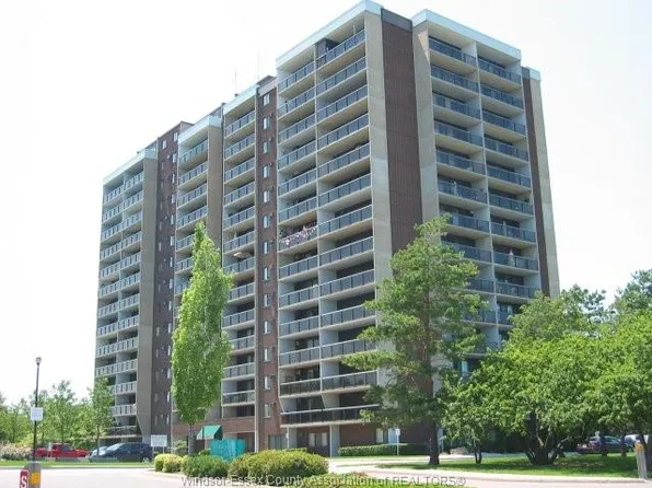 9099 Riverside Dr E #W610, Windsor, ON N8S 4R1