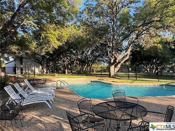 2nd image of 1033 Parkview Dr APT G44