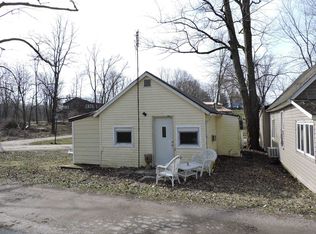 41 Ems W16 Ln, North Webster, IN 46555