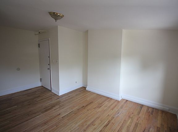 5th image of 250 Gates Ave #5